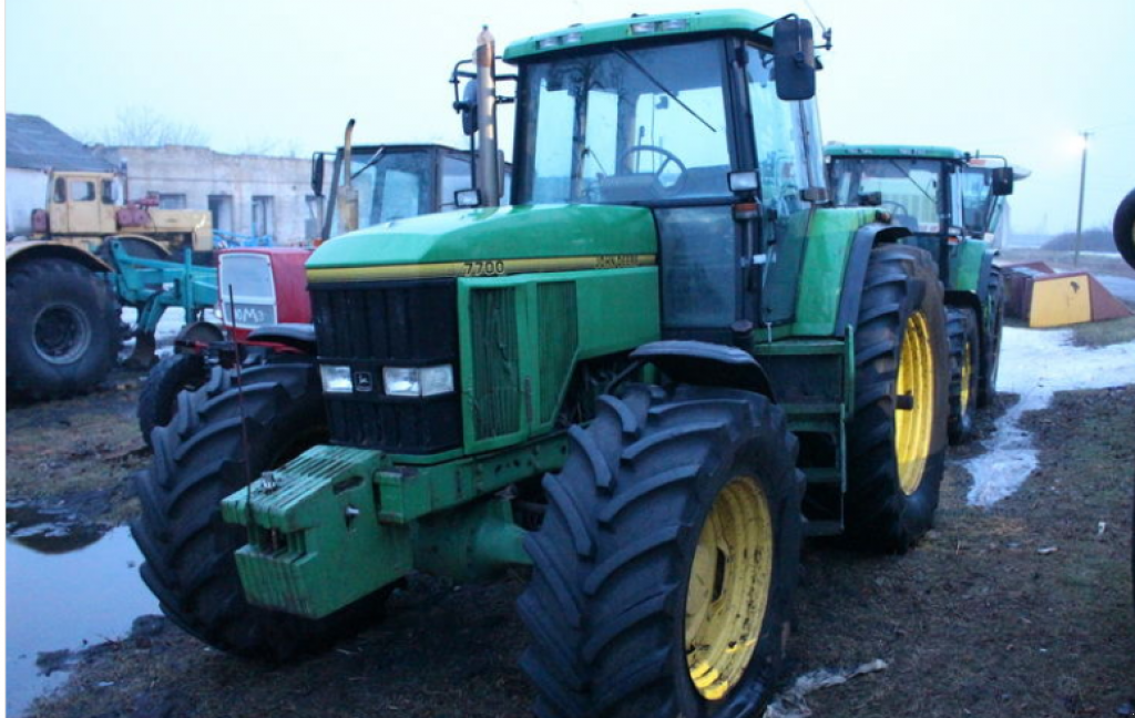 Oldtimer-Traktor типа John Deere 7700,  в Миколаїв (Фотография 1)