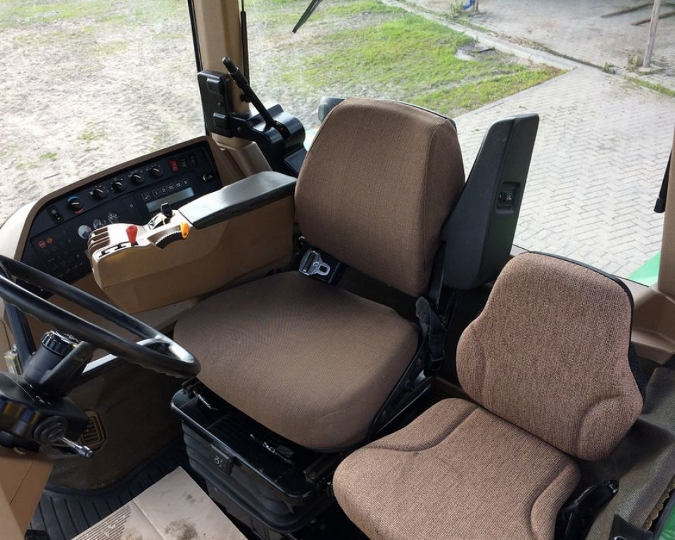 Oldtimer-Traktor tipa John Deere 8100, Neumaschine u Київ (Slika 4)