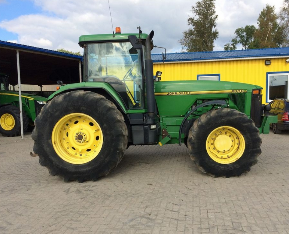 Oldtimer-Traktor tipa John Deere 8100, Neumaschine u Київ (Slika 2)