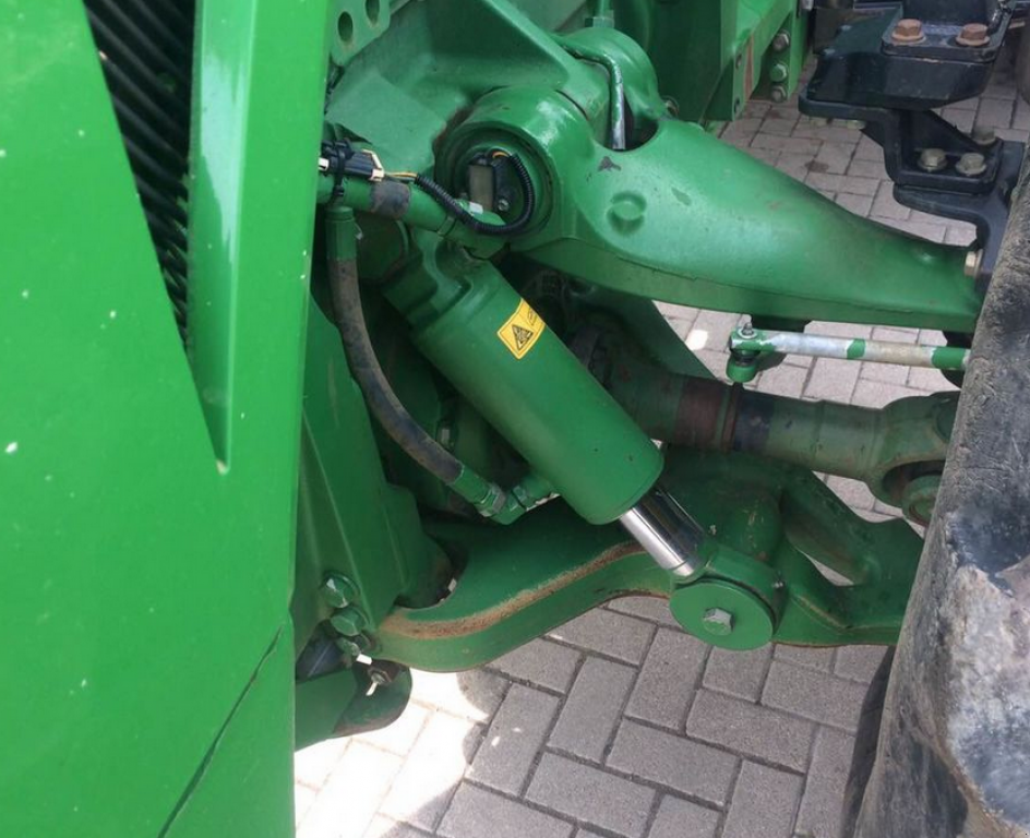 Oldtimer-Traktor typu John Deere 8335R, Neumaschine v Київ (Obrázek 10)