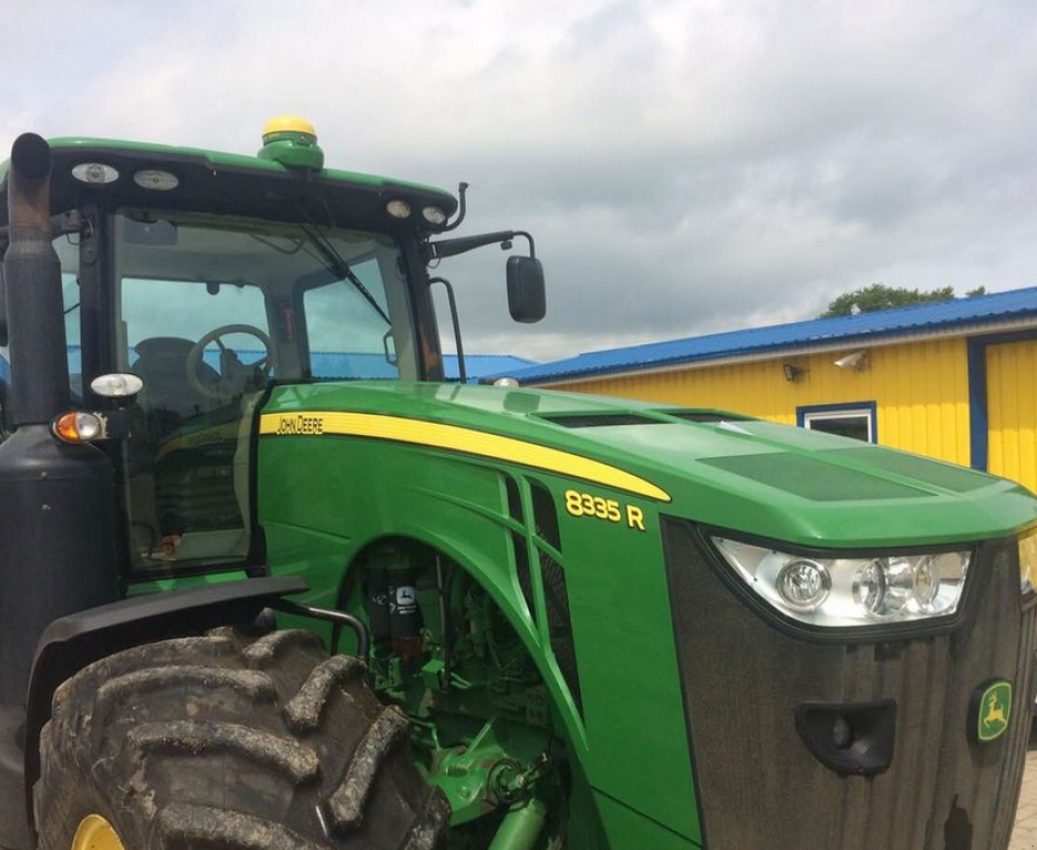 Oldtimer-Traktor typu John Deere 8335R, Neumaschine v Київ (Obrázek 3)