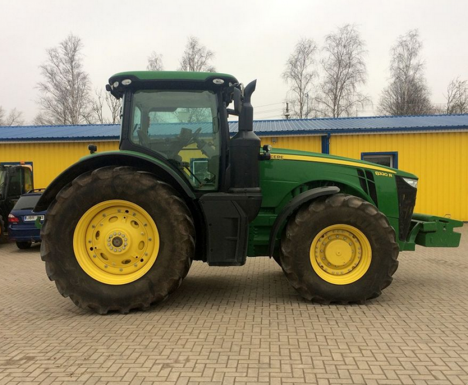 Oldtimer-Traktor a típus John Deere 8320R, Neumaschine ekkor: Київ (Kép 6)