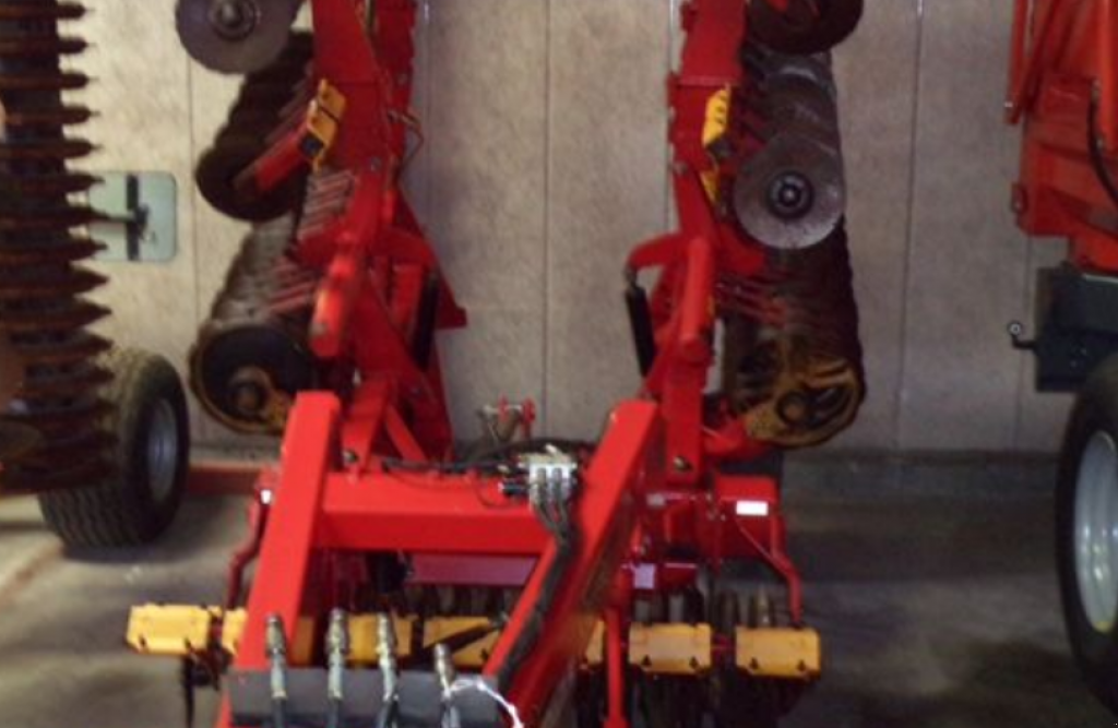 Wiesenegge of the type Väderstad Carrier 500,  in Київ (Picture 2)