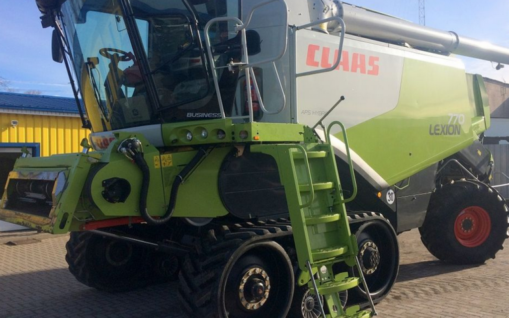 Oldtimer-Mähdrescher typu CLAAS Lexion 770 Terra Trac,  v Київ (Obrázek 1)