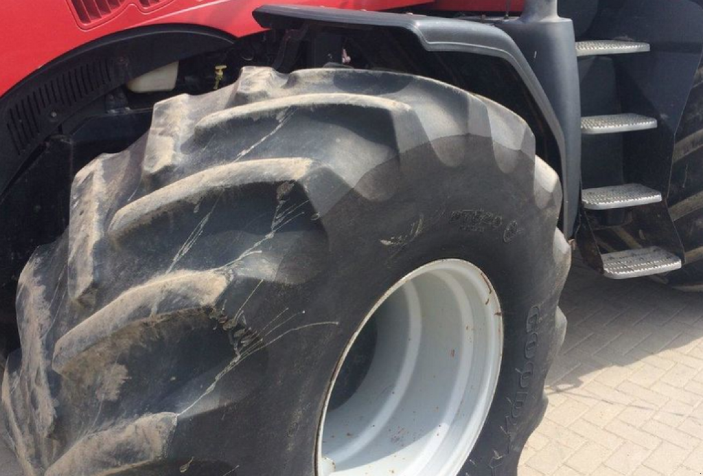 Oldtimer-Traktor van het type Case IH Magnum 310, Neumaschine in Київ (Foto 10)