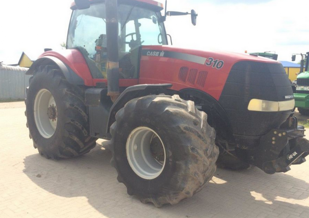 Oldtimer-Traktor van het type Case IH Magnum 310, Neumaschine in Київ (Foto 1)