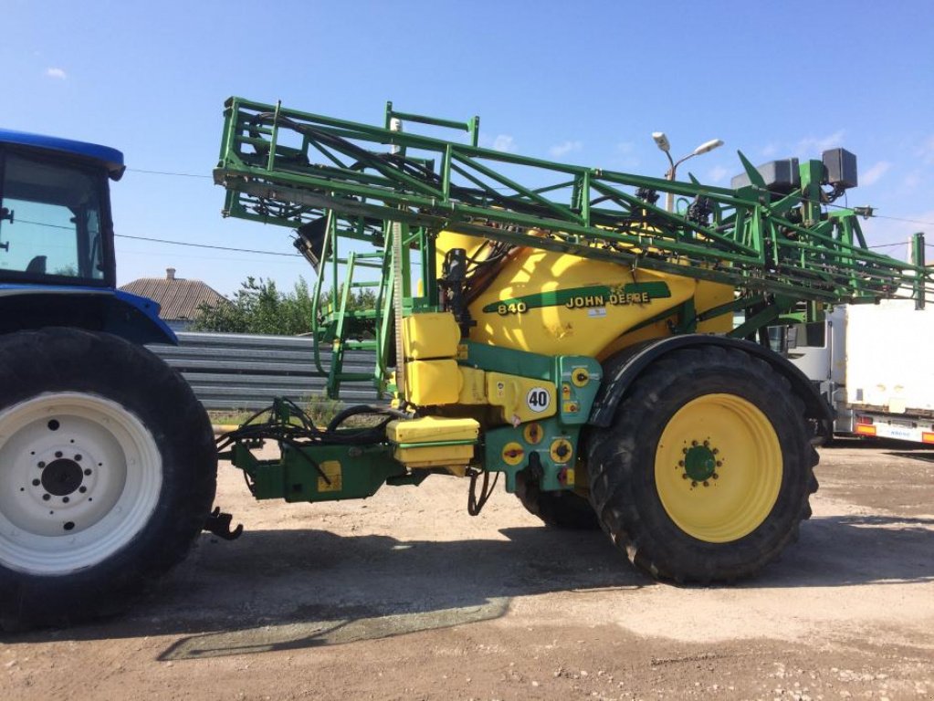 Weinbauspritze typu John Deere 840,  v Дніпропетровськ (Obrázek 1)