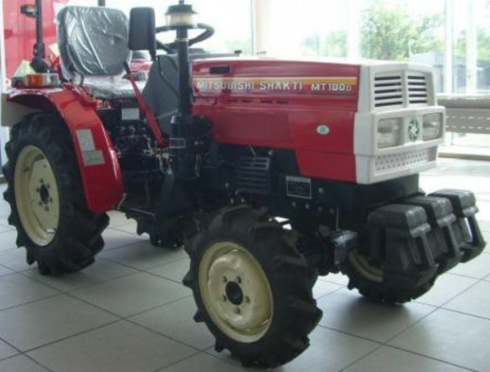 Hopfentraktor a típus Mitsubishi MT 180D, Neumaschine ekkor: Глеваха (Kép 1)