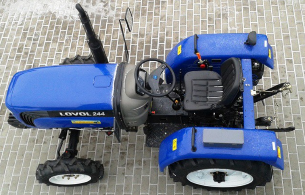 Hopfentraktor a típus LOVOL TE 244, Neumaschine ekkor: Глеваха (Kép 6)