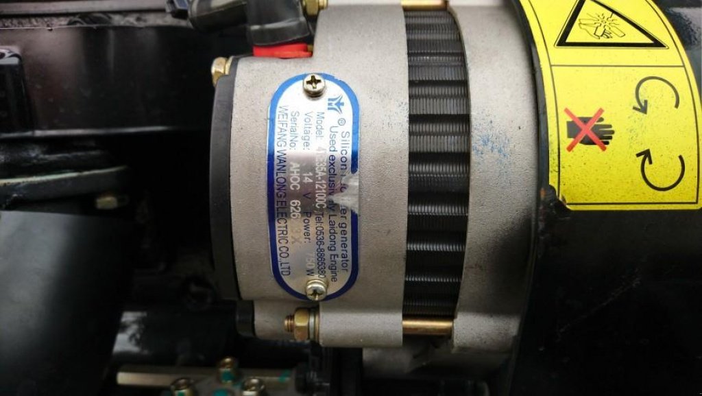 Hopfentraktor a típus foton TE 244, Neumaschine ekkor: Глеваха (Kép 4)