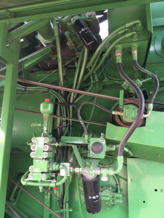 Oldtimer-Mähdrescher tipa John Deere 2264,  u Луцьк (Slika 5)