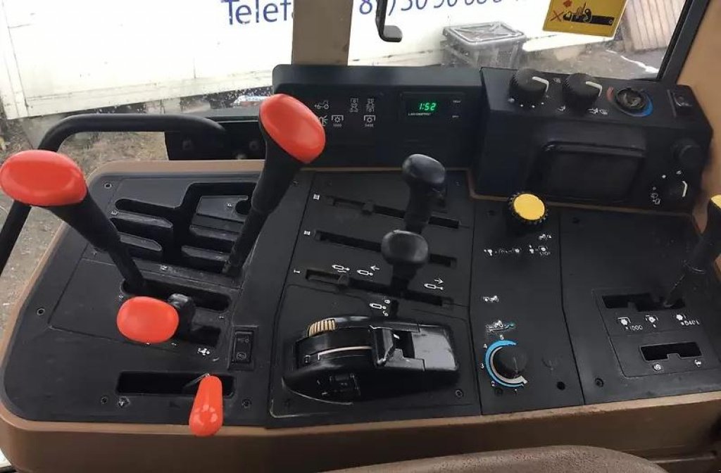 Oldtimer-Traktor a típus John Deere 6800, Neumaschine ekkor: Луцьк (Kép 2)