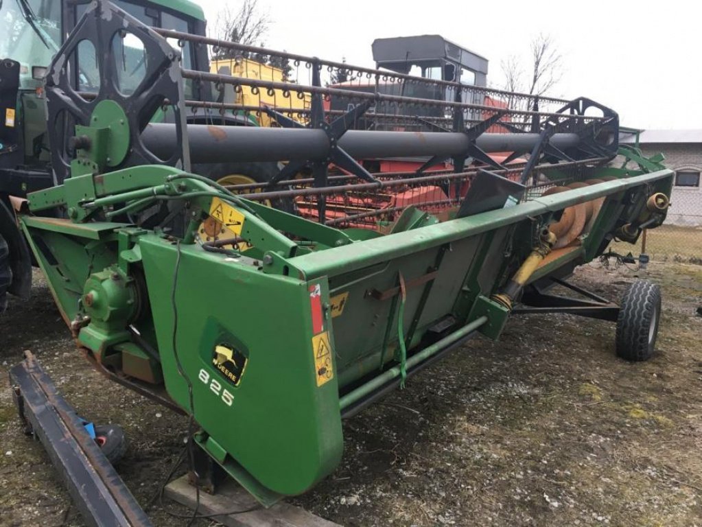 Oldtimer-Mähdrescher des Typs John Deere 2066, Neumaschine in Луцьк (Bild 3)