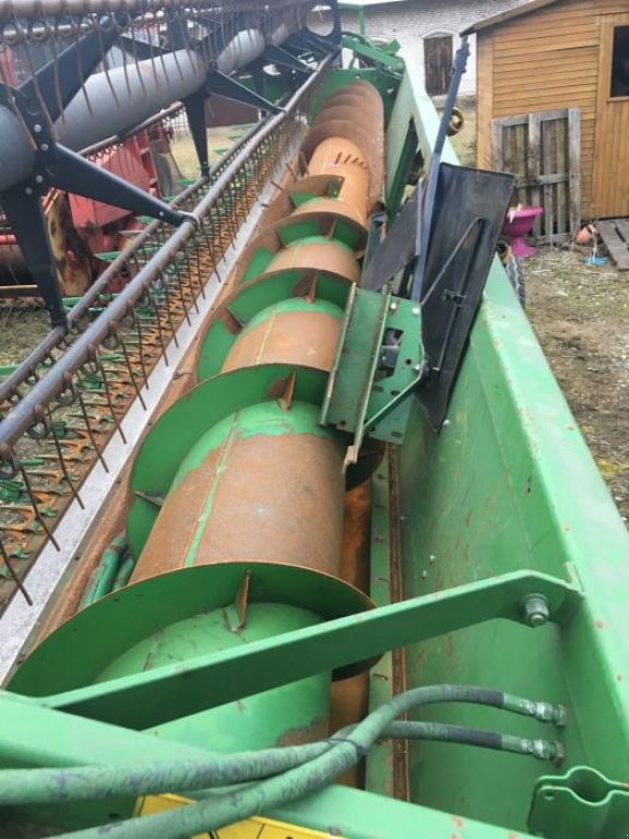 Oldtimer-Mähdrescher des Typs John Deere 2066, Neumaschine in Луцьк (Bild 4)