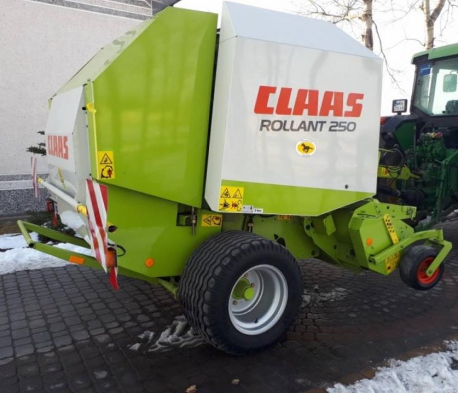 Rundballenpresse typu CLAAS Rollant 250 Roto Cut,  v Луцьк (Obrázek 5)