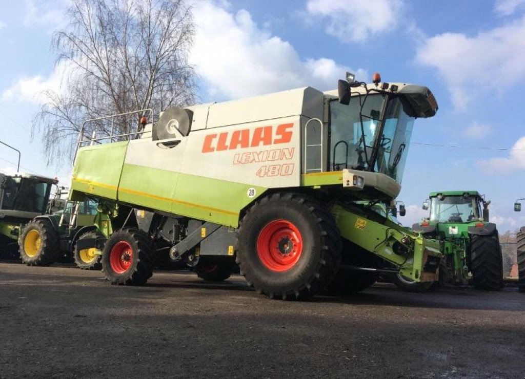 Oldtimer-Mähdrescher des Typs CLAAS Lexion 480, Neumaschine in Луцьк (Bild 1)