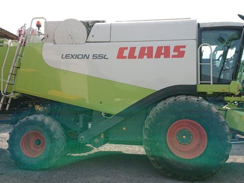 Mähdrescher des Typs CLAAS Lexion 550, Gebrauchtmaschine in Nitra (Bild 1)