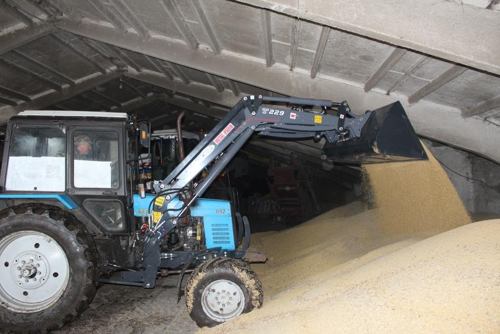 Frontlader of the type Metal-Fach Т229-D15, Neumaschine in Львів (Picture 4)