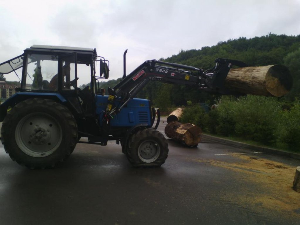 Frontlader of the type Metal-Fach Т229-D15, Neumaschine in Львів (Picture 8)