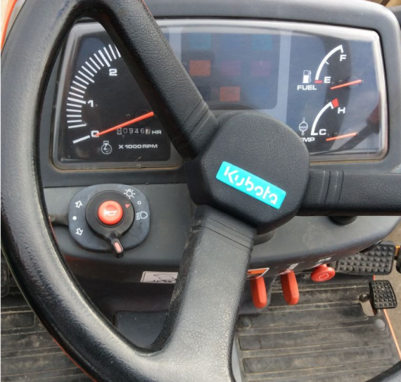 Hopfentraktor a típus Kubota GB-13, Neumaschine ekkor: Харків (Kép 8)