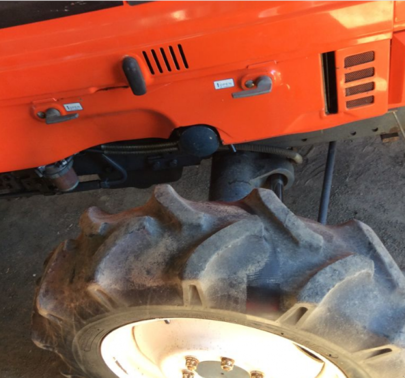 Hopfentraktor a típus Kubota GL-43, Neumaschine ekkor: Харків (Kép 10)