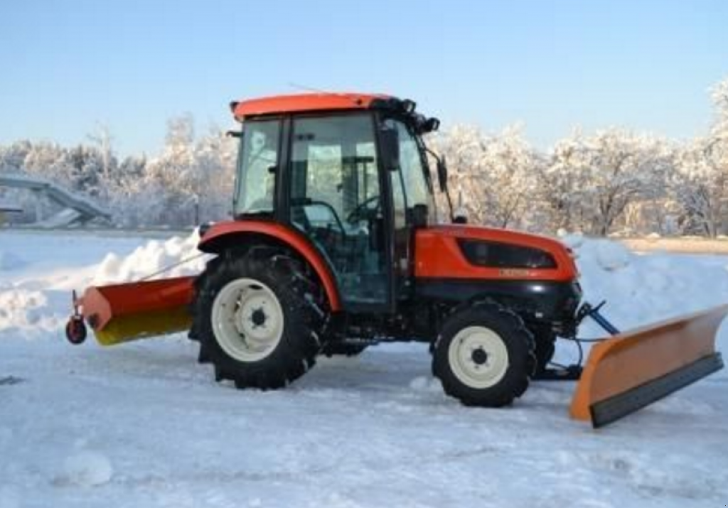 Hopfentraktor del tipo Kioti NX4510C, Neumaschine In Київ (Immagine 1)