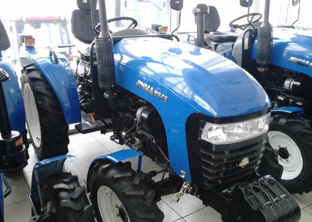 Hopfentraktor a típus Jinma 264 E, Neumaschine ekkor: Київ (Kép 1)