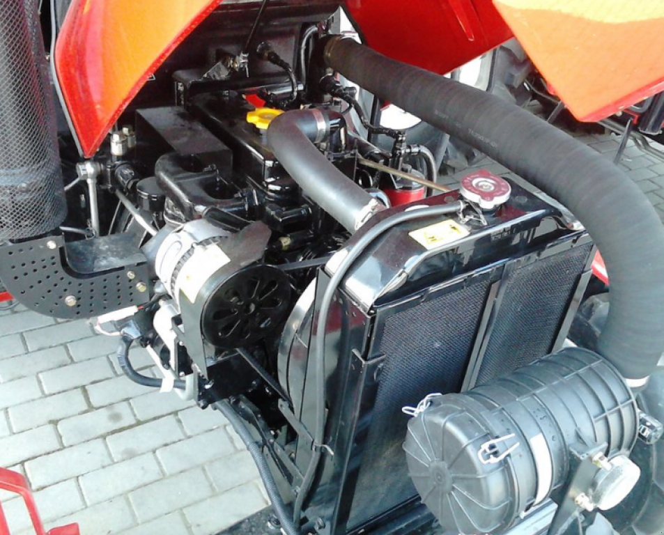 Hopfentraktor a típus LOVOL 244 С, Neumaschine ekkor: Київ (Kép 7)