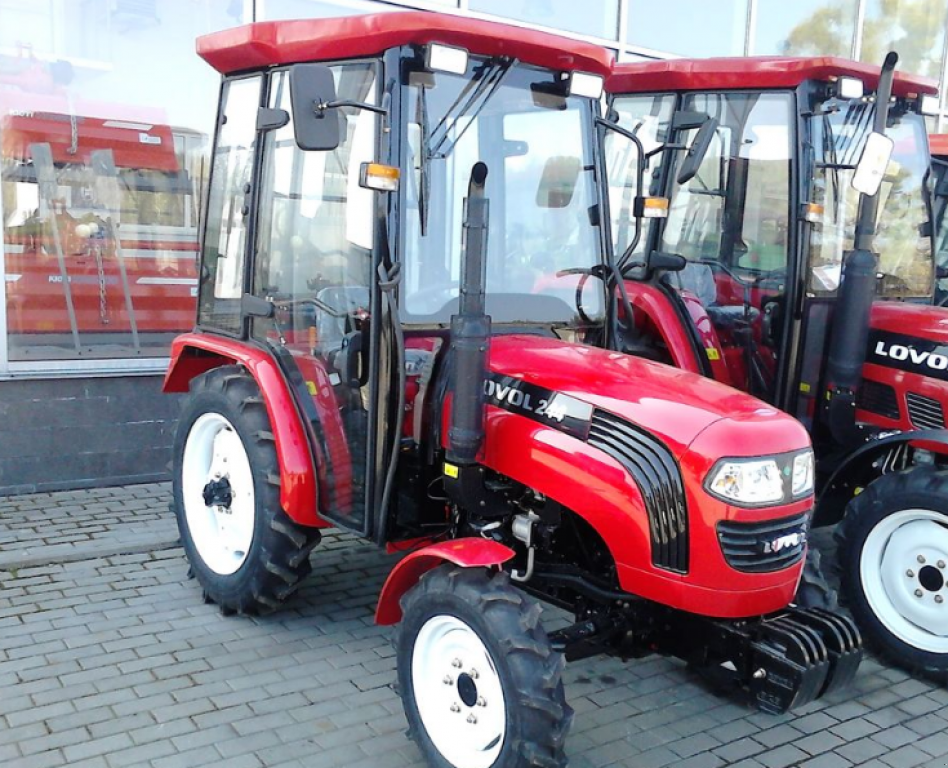 Hopfentraktor a típus LOVOL 244 С, Neumaschine ekkor: Київ (Kép 1)