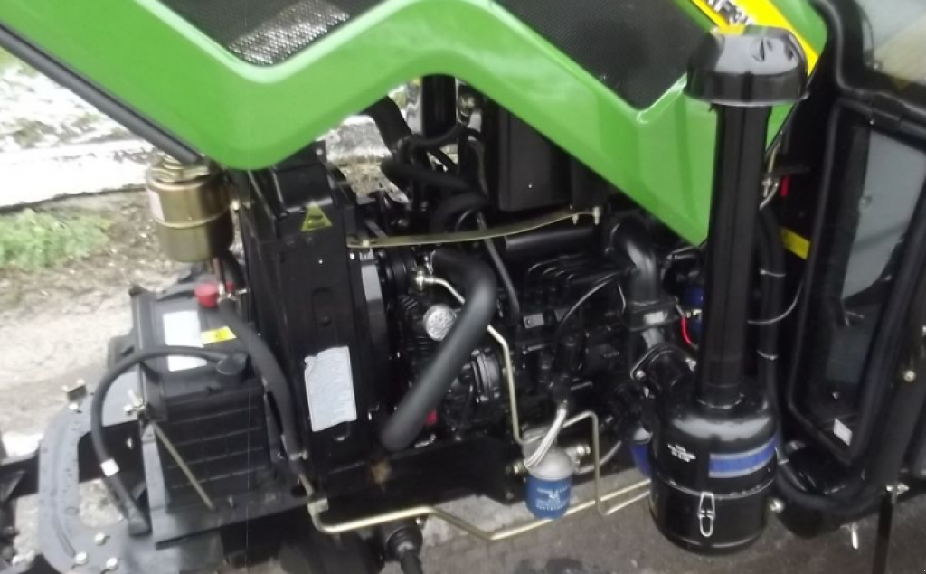 Hopfentraktor a típus Zoomlion RF-354B, Neumaschine ekkor: Київ (Kép 8)