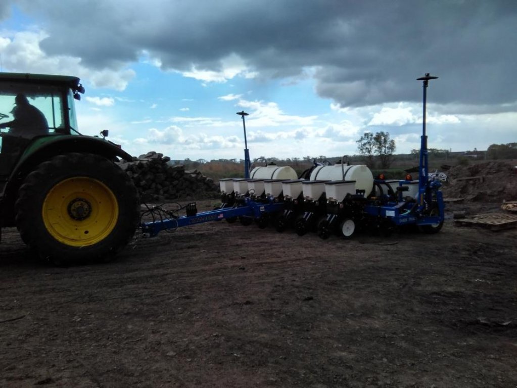 Direktsaatmaschine tip Kinze 3000,  in Київ (Poză 1)
