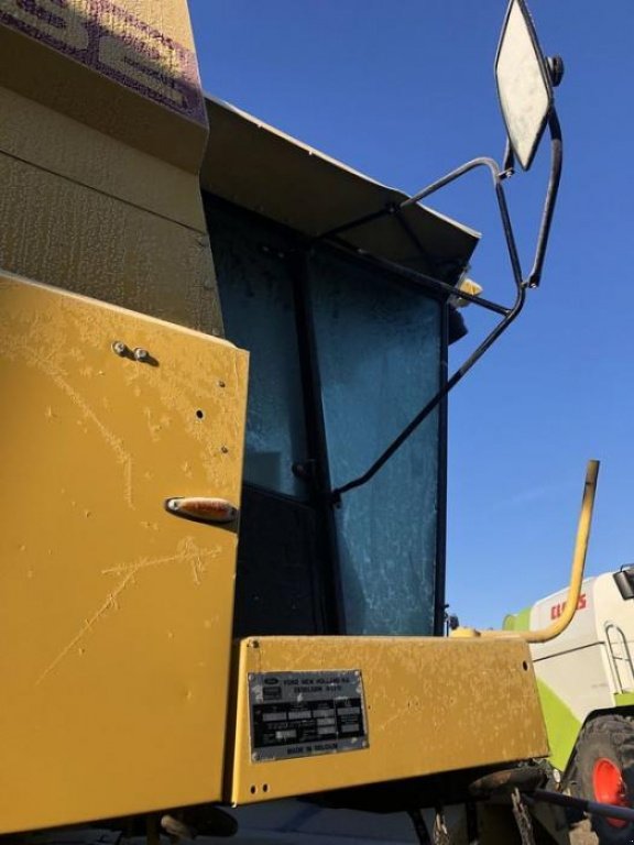 Oldtimer-Mähdrescher tipa New Holland TX32, Neumaschine u Володарка (Slika 8)