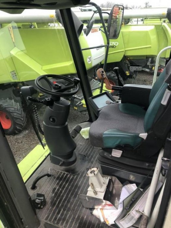 Oldtimer-Mähdrescher typu CLAAS Lexion 460, Neumaschine v Володарка (Obrázek 2)