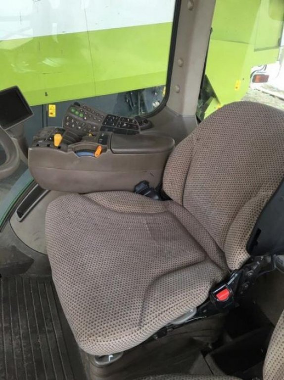 Oldtimer-Traktor typu John Deere 8295R, Neumaschine v Володарка (Obrázek 2)