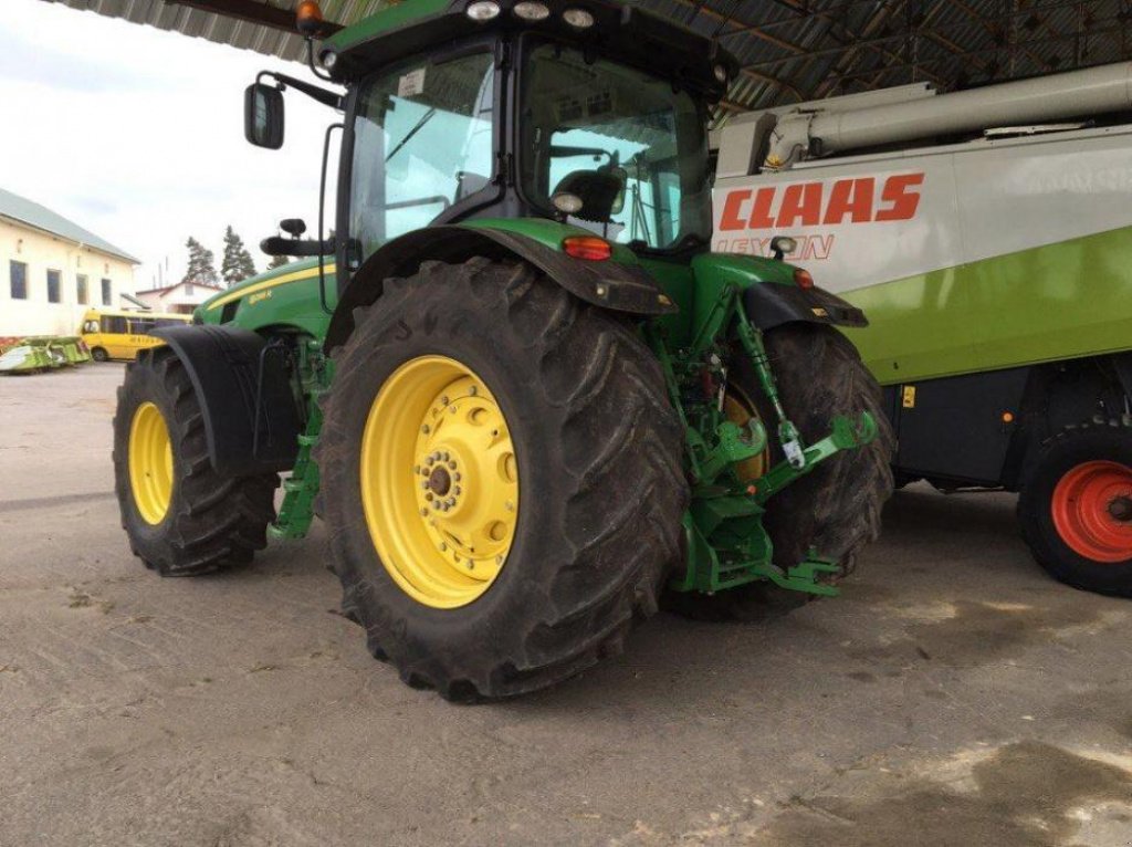 Oldtimer-Traktor типа John Deere 8295R, Neumaschine в Володарка (Фотография 7)