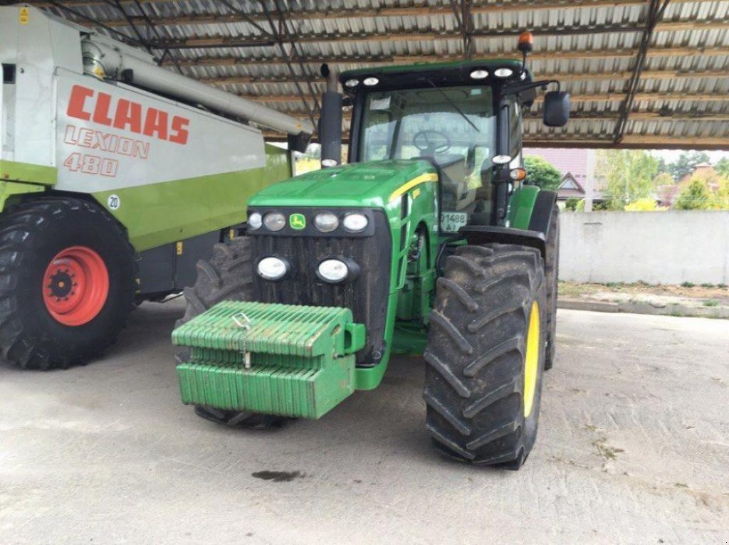 Oldtimer-Traktor typu John Deere 8295R, Neumaschine v Володарка (Obrázek 1)
