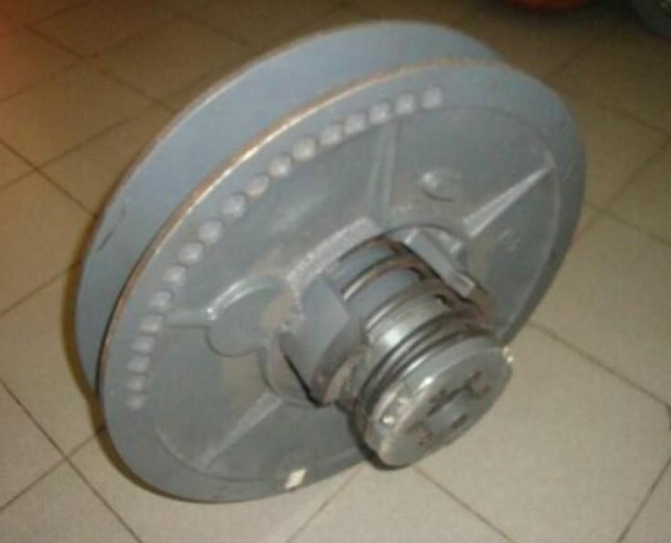 Oldtimer-Mähdrescher typu CLAAS 580, Gebrauchtmaschine v Володарка (Obrázek 1)