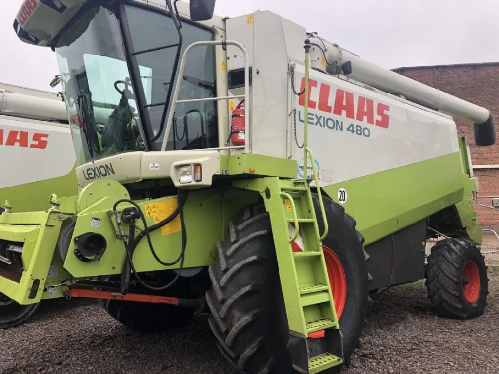 Oldtimer-Mähdrescher des Typs CLAAS Lexion 480, Neumaschine in Володарка (Bild 3)