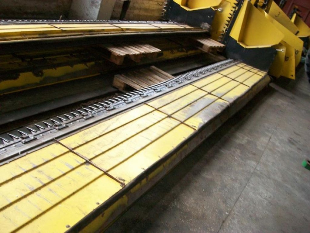 Rapsschneidwerk of the type Biso Integral CX 100, Gebrauchtmaschine in Володарка (Picture 1)