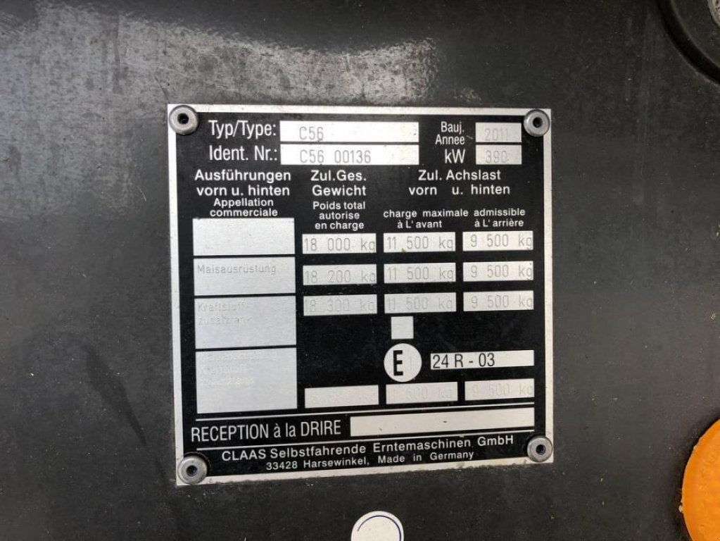 Oldtimer-Mähdrescher des Typs CLAAS Lexion 760, Neumaschine in Володарка (Bild 11)