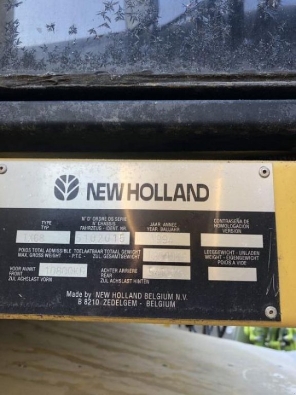 Oldtimer-Mähdrescher typu New Holland TX68, Neumaschine w Володарка (Zdjęcie 3)