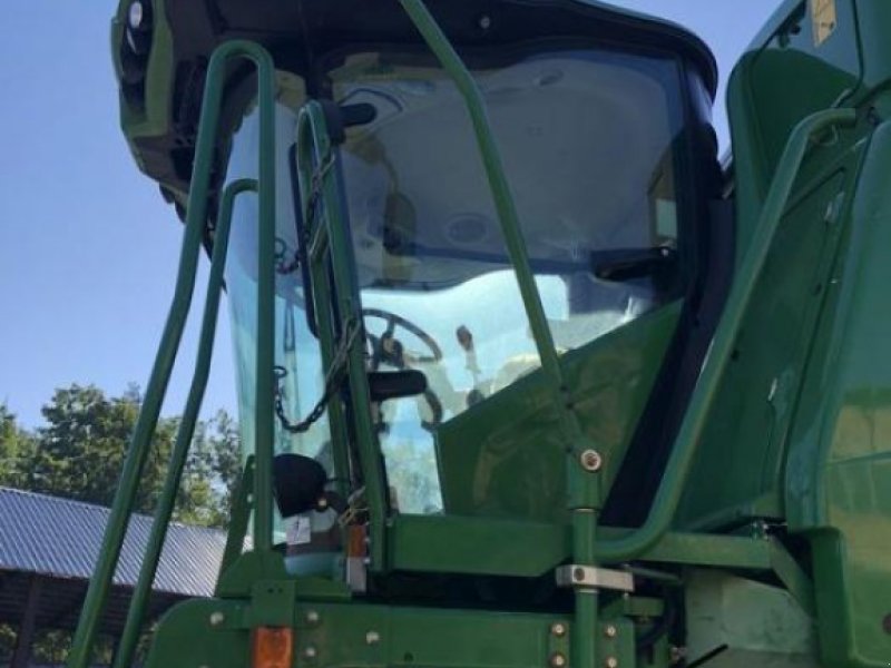 Oldtimer-Mähdrescher typu John Deere T660i, Neumaschine v Володарка (Obrázek 1)