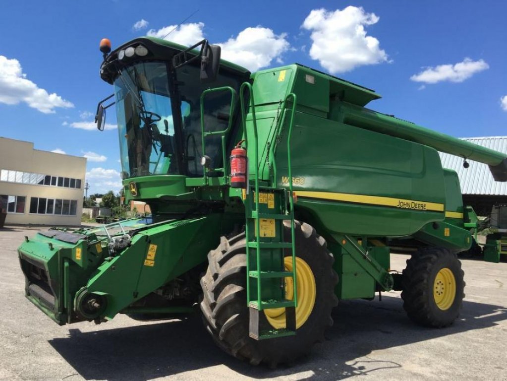 Oldtimer-Mähdrescher a típus John Deere W660, Gebrauchtmaschine ekkor: Володарка (Kép 1)