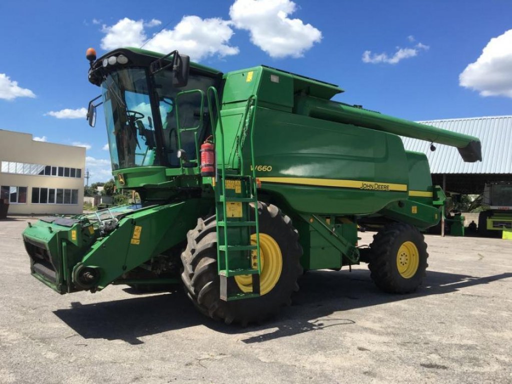 Oldtimer-Mähdrescher a típus John Deere W660, Gebrauchtmaschine ekkor: Володарка (Kép 10)