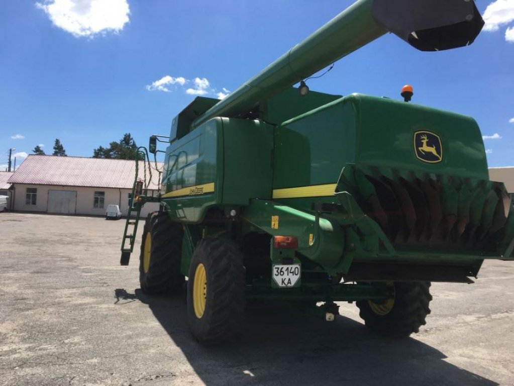 Oldtimer-Mähdrescher a típus John Deere W660, Gebrauchtmaschine ekkor: Володарка (Kép 3)