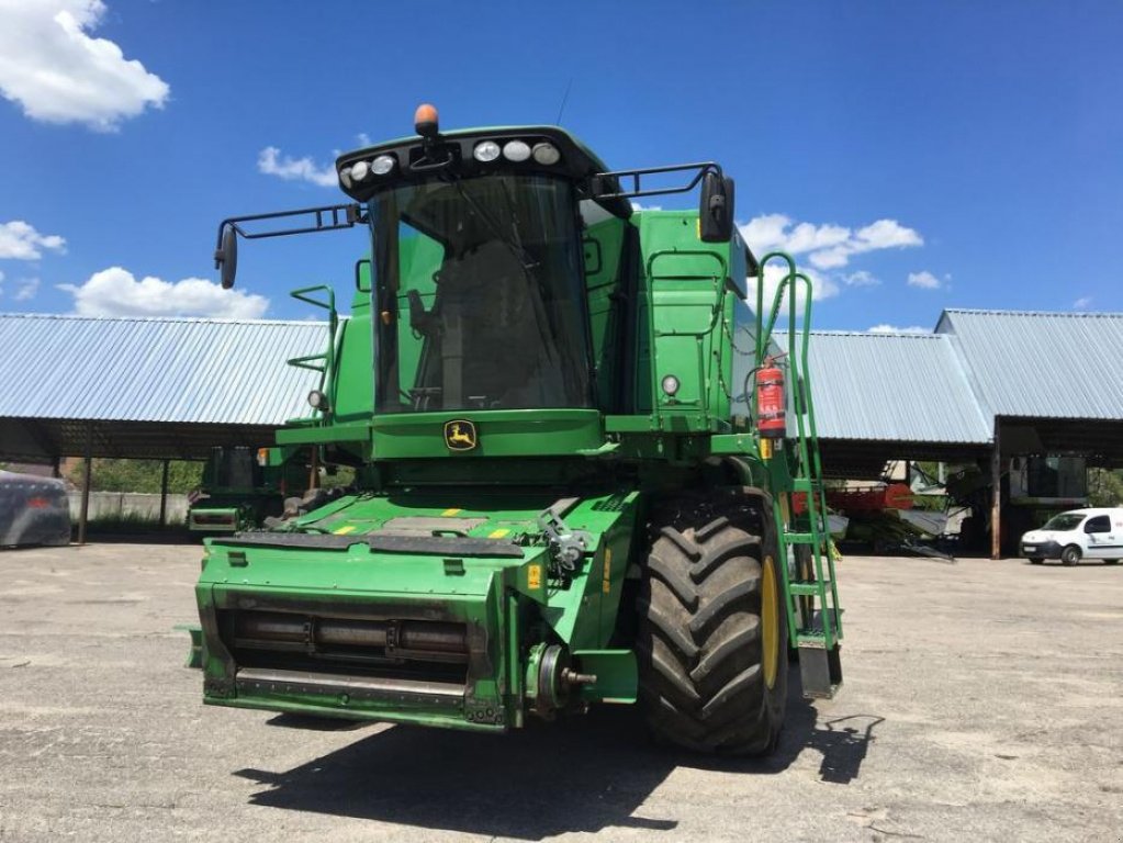 Oldtimer-Mähdrescher a típus John Deere W660, Gebrauchtmaschine ekkor: Володарка (Kép 8)