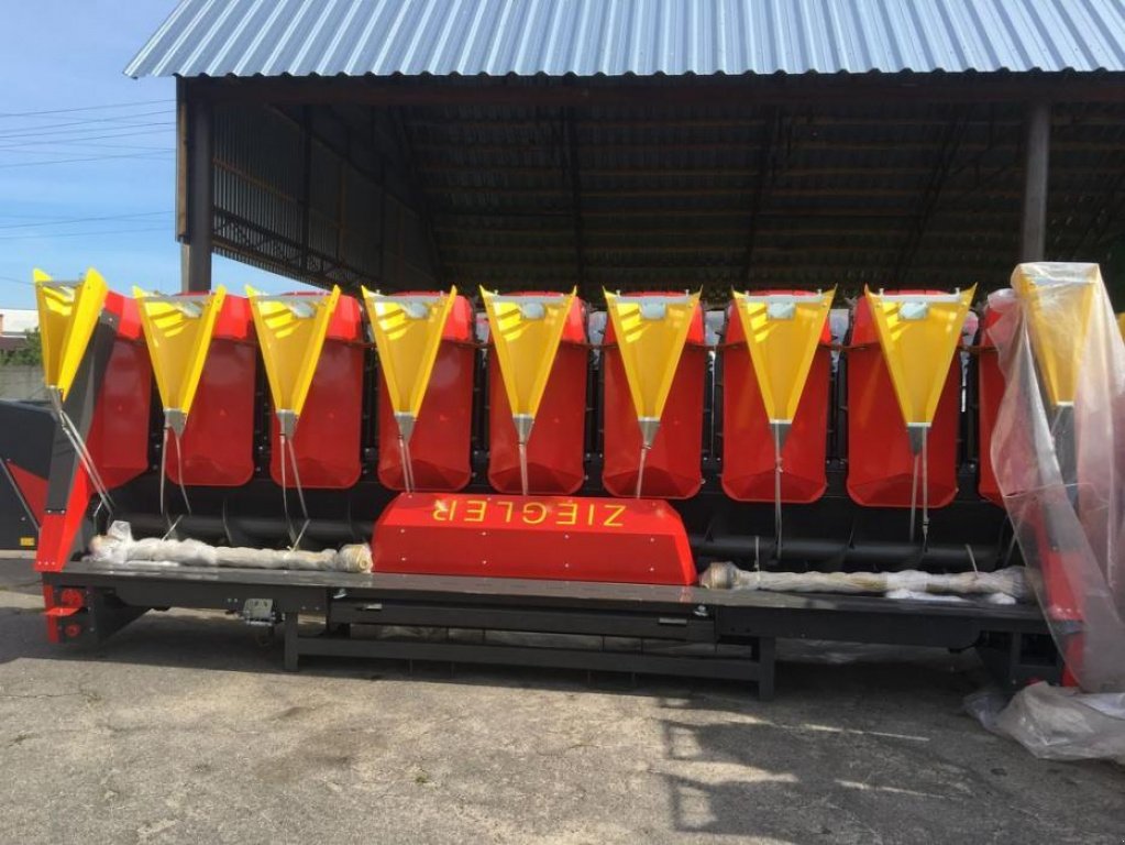 Maispflückvorsatz typu Ziegler Corn Champion C12S, Gebrauchtmaschine v Володарка (Obrázek 4)