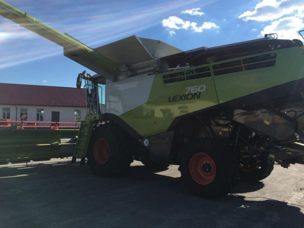 Oldtimer-Mähdrescher typu CLAAS Lexion 760, Neumaschine v Володарка (Obrázek 7)