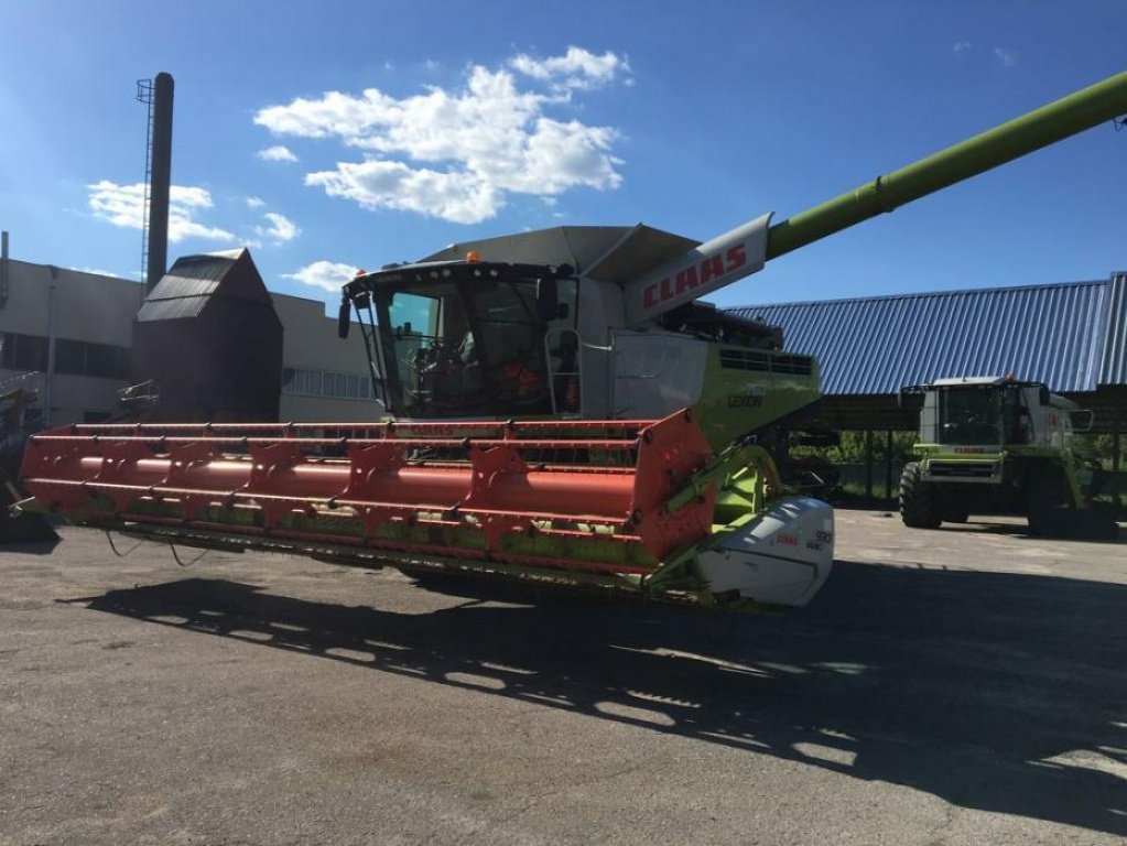 Oldtimer-Mähdrescher typu CLAAS Lexion 760, Neumaschine v Володарка (Obrázek 4)