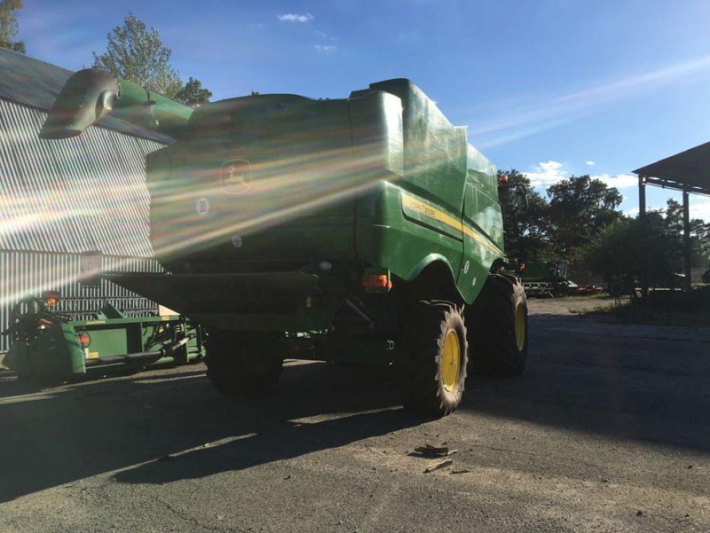 Oldtimer-Mähdrescher typu John Deere S660, Neumaschine v Володарка (Obrázek 5)